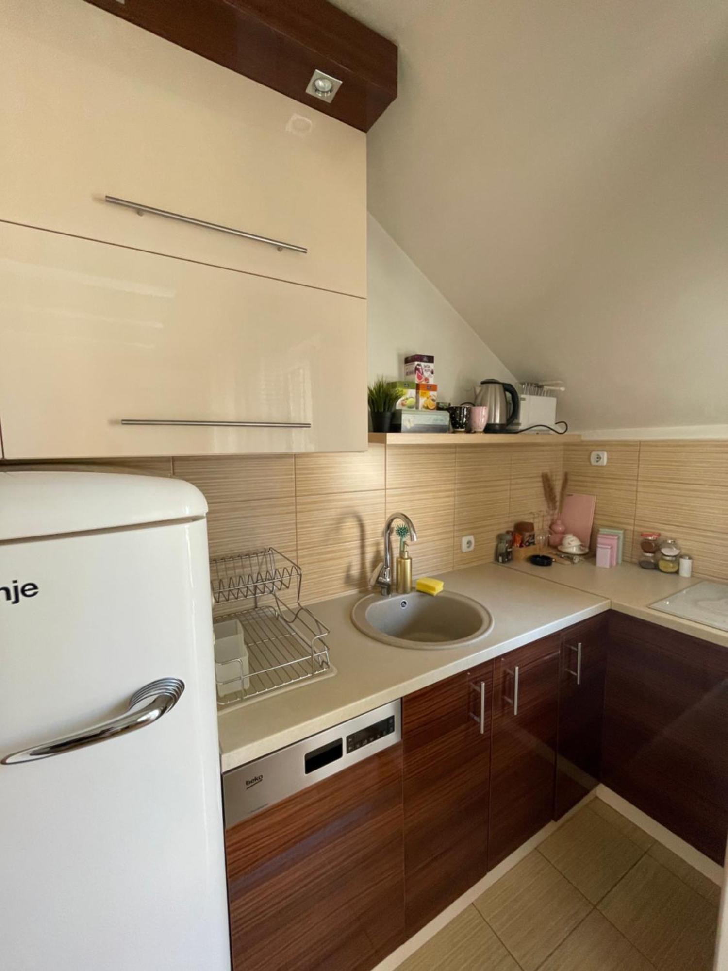 Charme Apartman Kruševac Zewnętrze zdjęcie