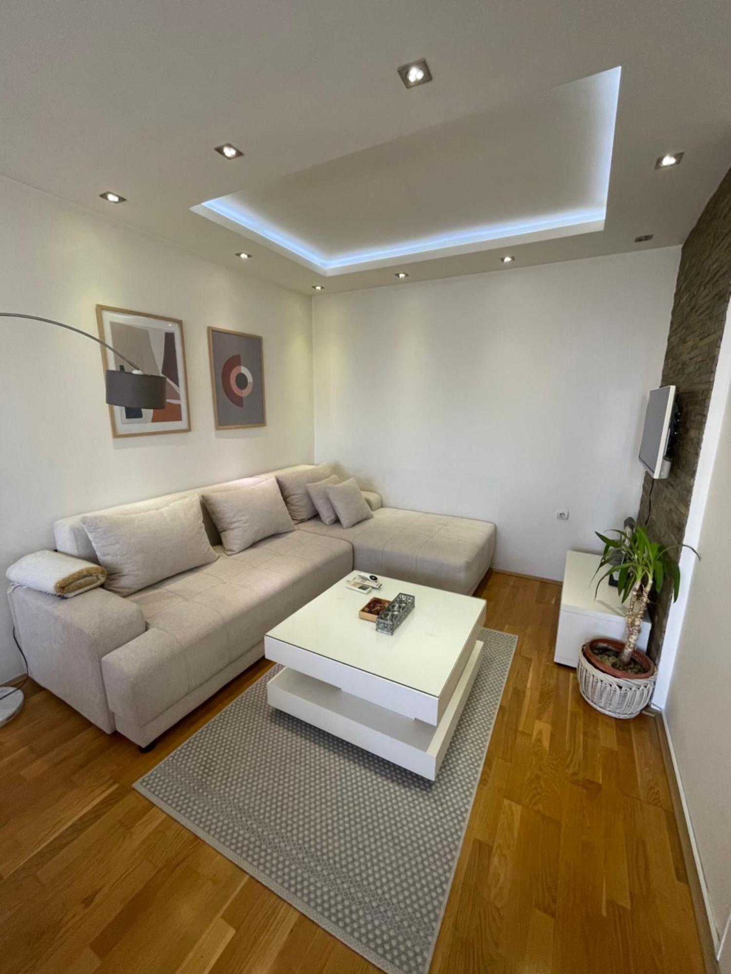 Charme Apartman Kruševac Zewnętrze zdjęcie
